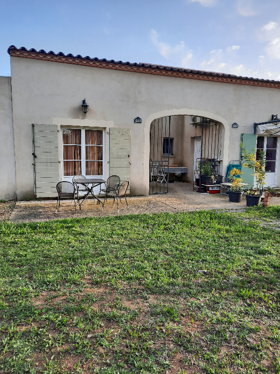 EXCLUSIF : Villa meublée , type 3 de 45 m2 avec jardin et parking EXCLUSIF : Villa meublée , type 3 de 45 m2 avec jardin et parking