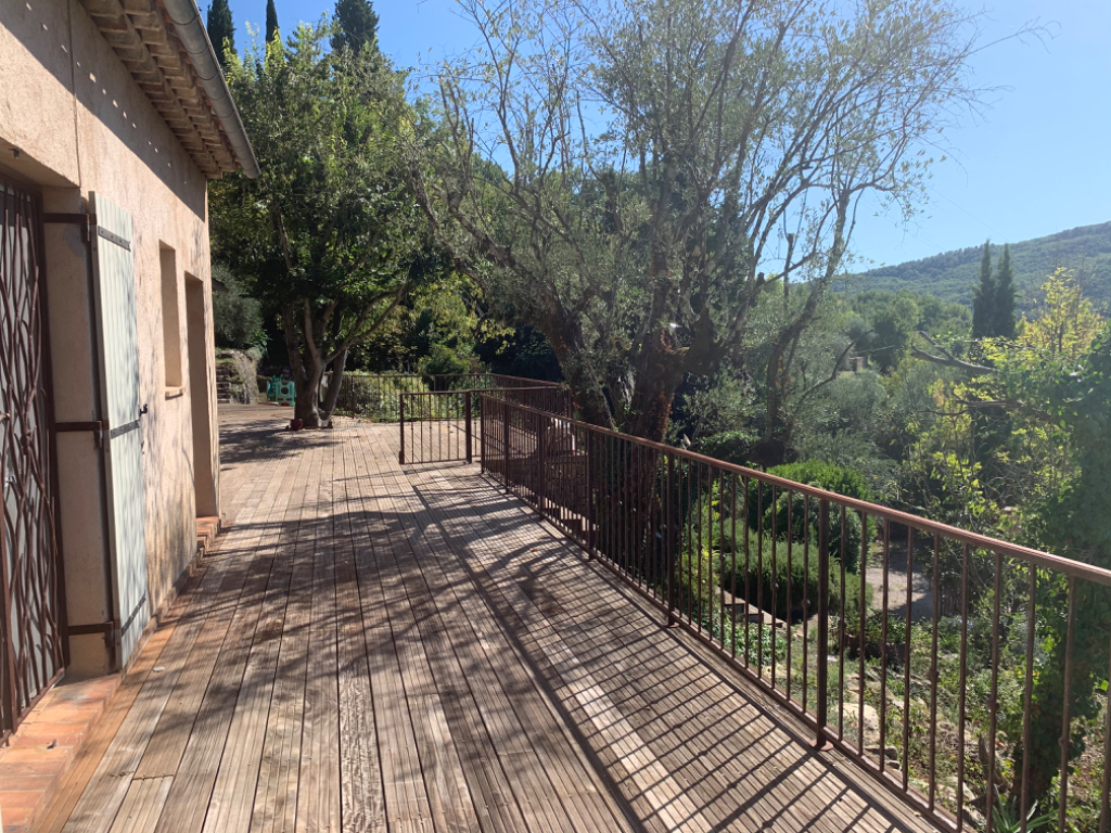 TOURRETTES sur loup les Valettes villa individuelle 130 m2 avec vue panoramique TOURRETTES sur loup les Valettes villa individuelle 130 m2 avec vue panoramique