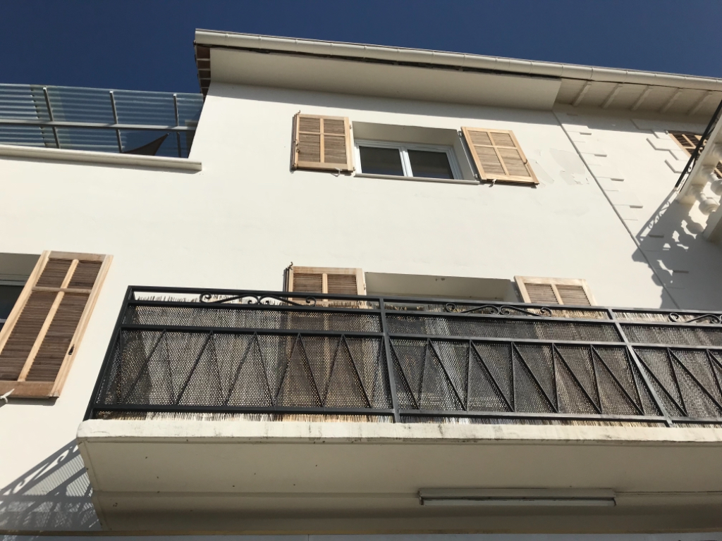 Magagnosc, appartement F1 bon état, lumineux belle mer vue avec parking Magagnosc, appartement F1 bon état, lumineux belle mer vue avec parking