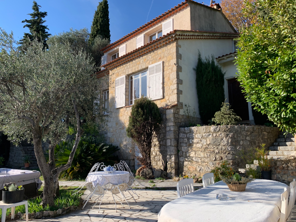 Grasse est limite Magagnosc maison bourgeoise avec vue mer Grasse est limite Magagnosc maison bourgeoise avec vue mer