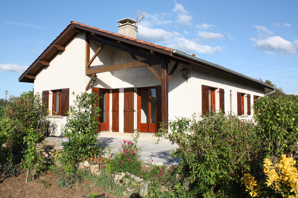 5 min d'Amberieu-en-Bugey - Villa T4 avec beau terrain de 1150 m² et sous-sol complet 5 min d'Amberieu-en-Bugey - Villa T4 avec beau terrain de 1150 m² et sous-sol complet