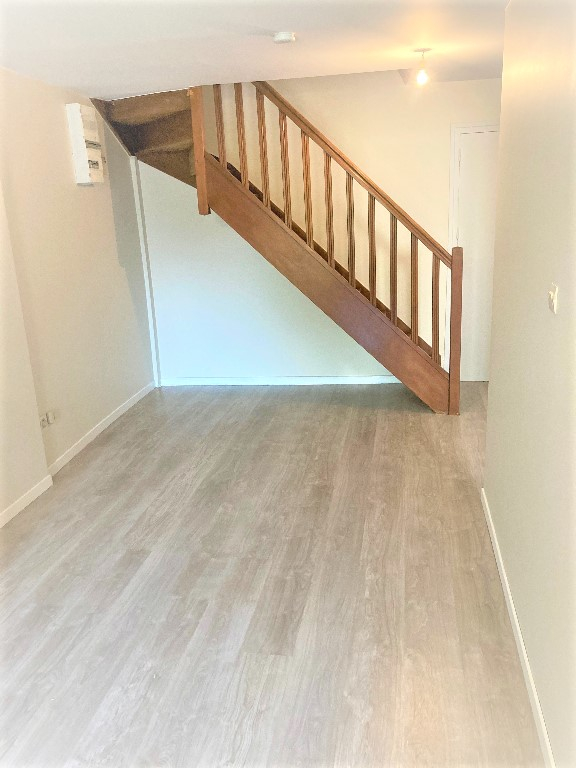 St Denis En Bugey - Appartement T4 duplex de 90 m2 avec cave St Denis En Bugey - Appartement T4 duplex de 90 m2 avec cave