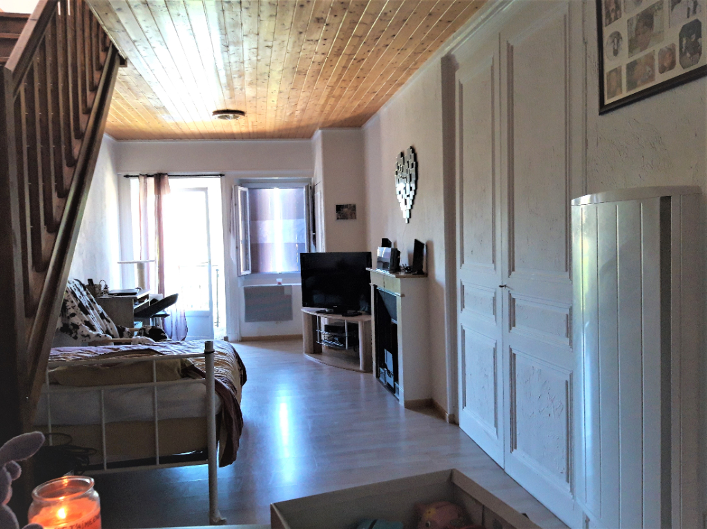 A 10 minutes de Lagnieu - Charmante maison T3 de 70 m2 à saisir A 10 minutes de Lagnieu - Charmante maison T3 de 70 m2 à saisir