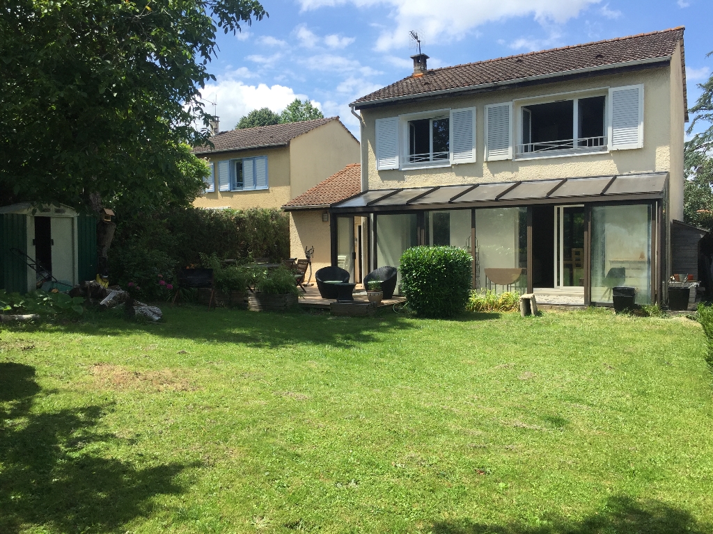 LAGNIEU - Maison T 4 de 102 M² - terrain de 445 M² LAGNIEU - Maison T 4 de 102 M² - terrain de 445 M²
