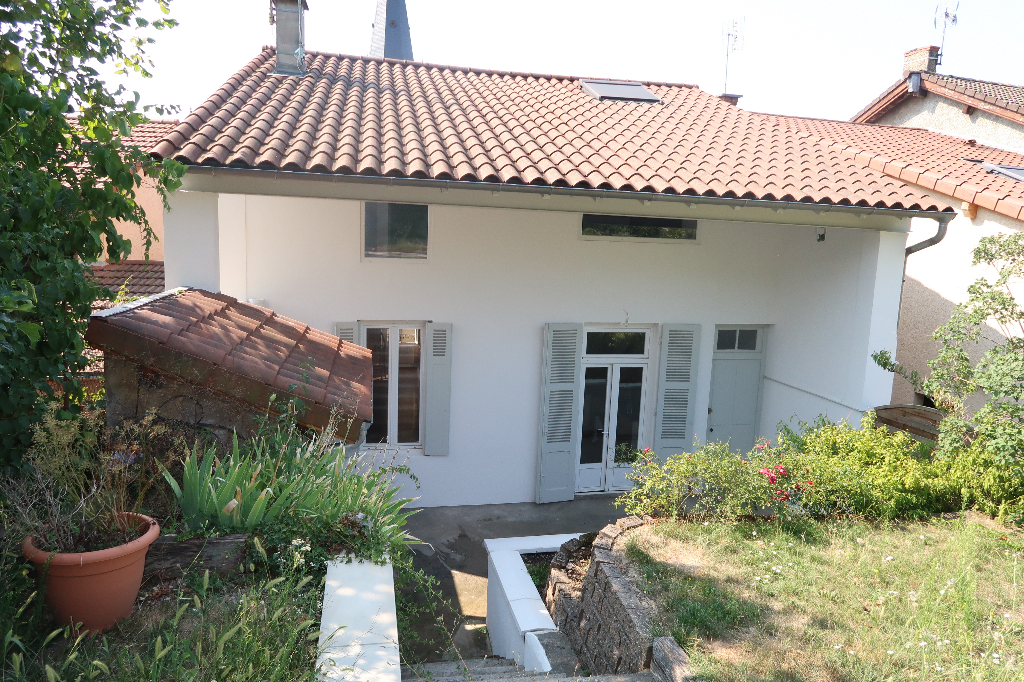 MEXIMIEUX - Appartement T5 avec jardin 100 m² MEXIMIEUX - Appartement T5 avec jardin 100 m²