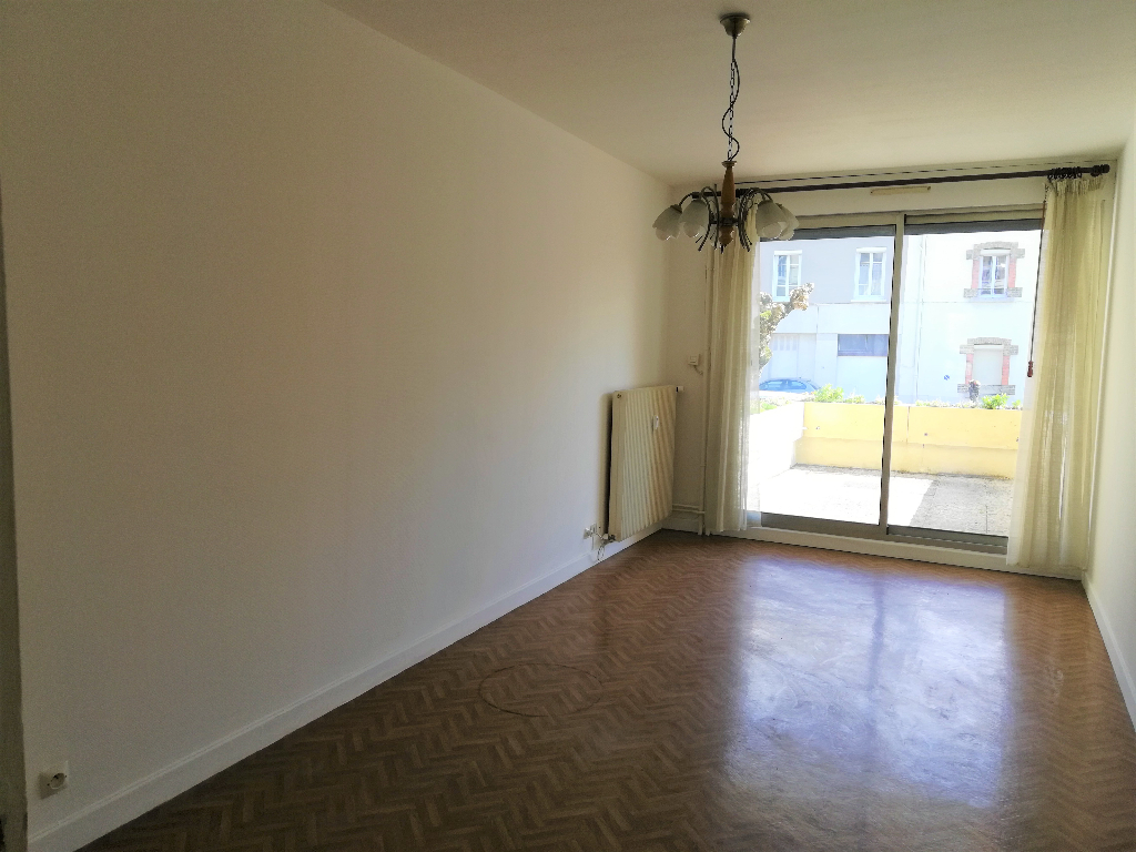 Ambérieu en Bugey - Studio de 32 m² avec terrasse, balcon et garage fermé Ambérieu en Bugey - Studio de 32 m² avec terrasse, balcon et garage fermé