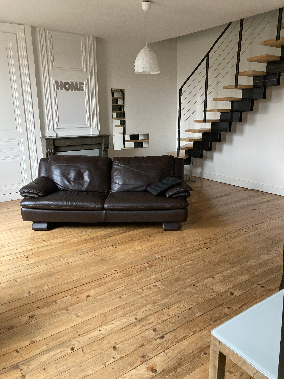 LAGNIEU - T2 MEUBLE de 53 m² LAGNIEU - T2 MEUBLE de 53 m²