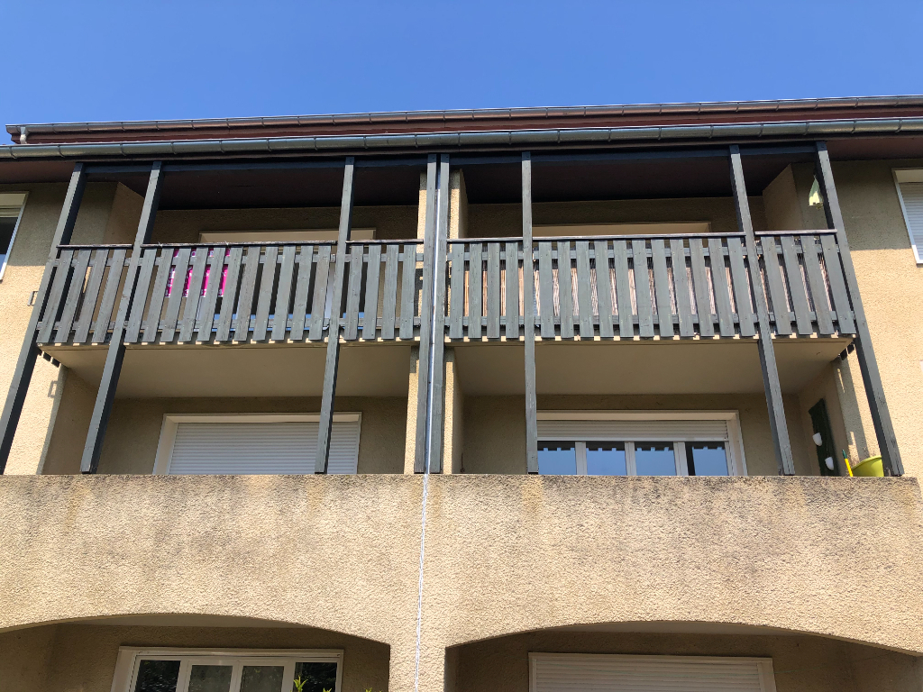 AMBERIEU EN BUGEY - Appartement T3 de 80 m² avec terrasse, cave et garage AMBERIEU EN BUGEY - Appartement T3 de 80 m² avec terrasse, cave et garage