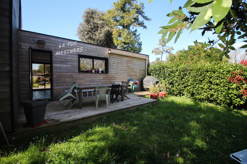 Maison Meschers Sur Gironde 6 pièce(s) 150 m2 Maison Meschers Sur Gironde 6 pièce(s) 150 m2
