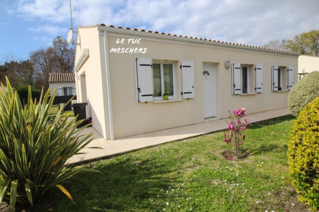 Maison proche Royan 80 m² environ et garage Maison proche Royan 80 m² environ et garage
