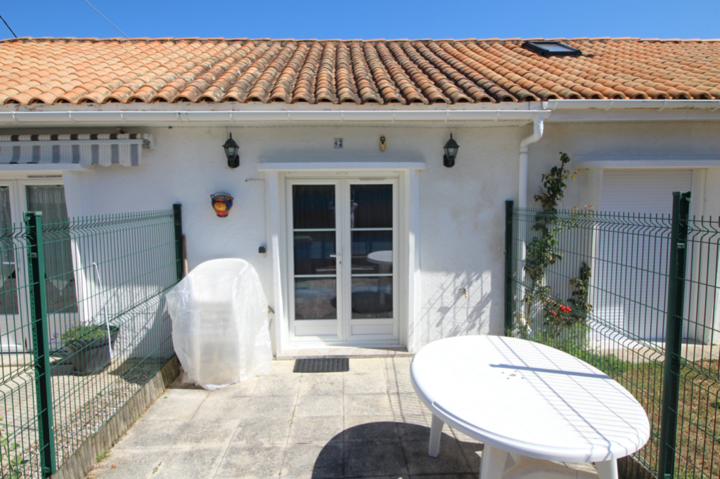 Maison Meschers proche commerces 35 m² Maison Meschers proche commerces 35 m²