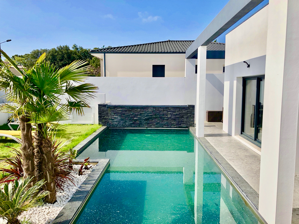Meschers sur Gironde Maison 4 pièce(s) 130 m2 Meschers sur Gironde Maison 4 pièce(s) 130 m2