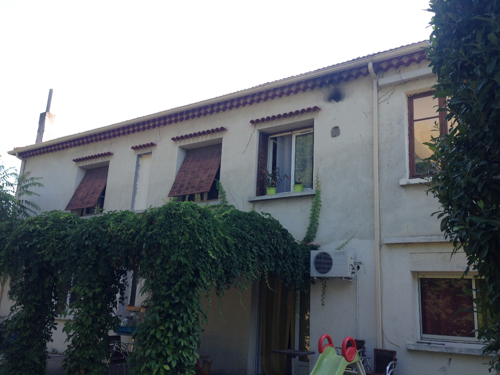 VILLA 8 PIECES PROCHE CENTRE VILLAGE VILLA 8 PIECES PROCHE CENTRE VILLAGE