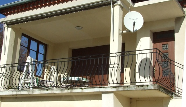 APPARTEMENT 3 CHAMBRES AVEC JARDIN APPARTEMENT 3 CHAMBRES AVEC JARDIN