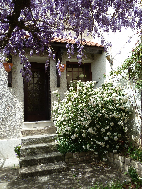 PROCHE MONTBRISON GRANDE MAISON FAMILIALE PROCHE MONTBRISON GRANDE MAISON FAMILIALE
