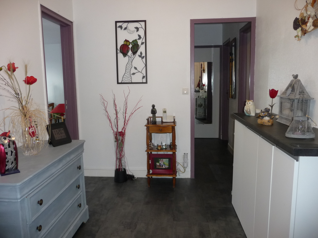 MONTBRISON PROCHE GARE APPARTEMENT 85 M² MONTBRISON PROCHE GARE APPARTEMENT 85 M²
