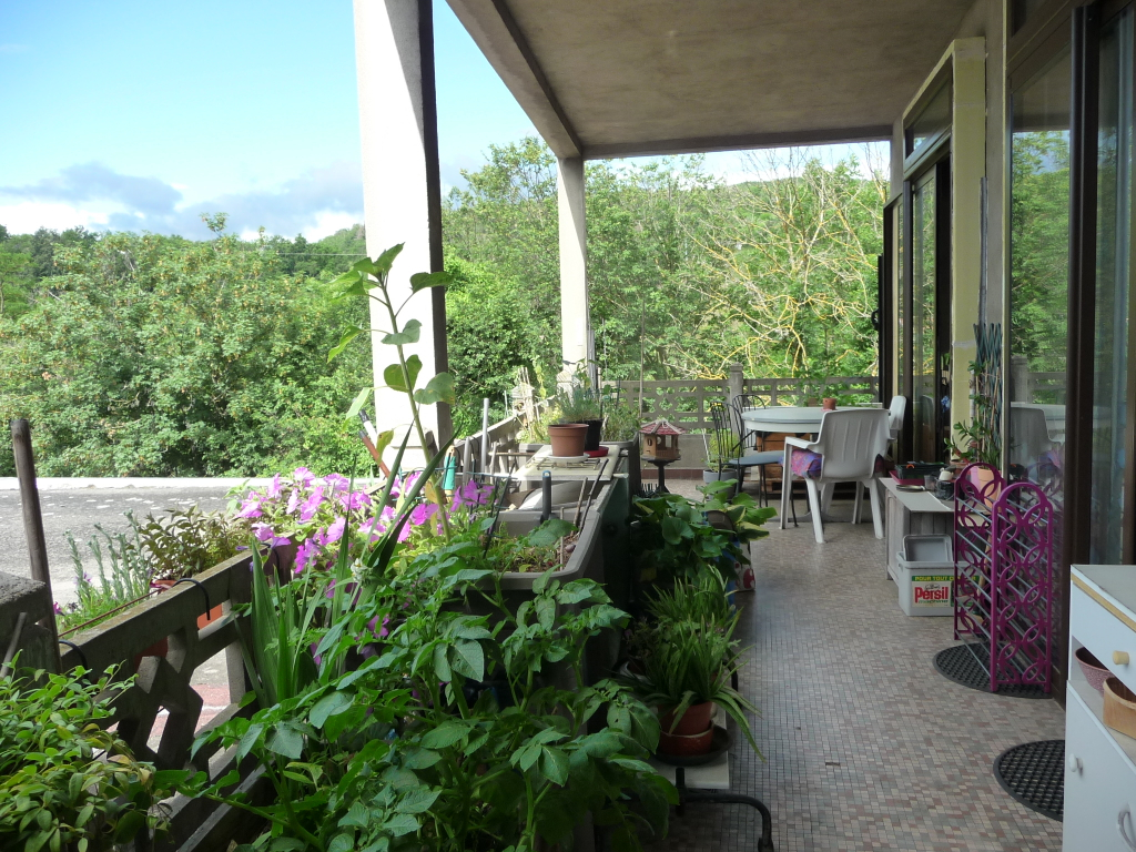 BOEN IMMEUBLE 2 appartements sur 2 dépendances BOEN IMMEUBLE 2 appartements sur 2 dépendances