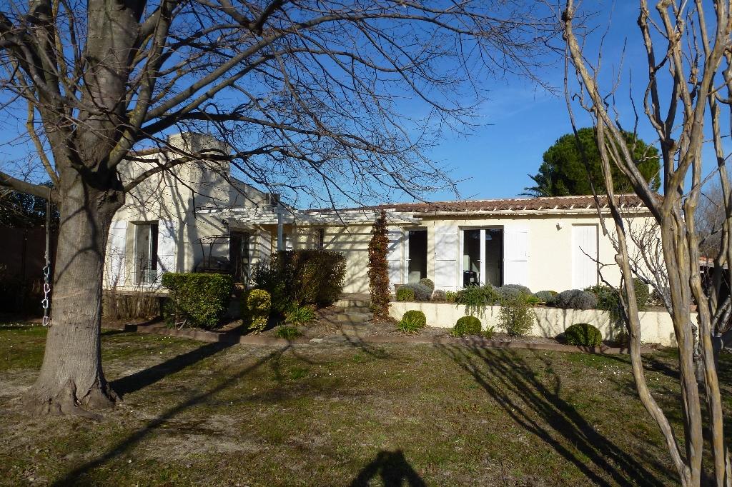 VILLA T 4/5 DE PLAIN PIED . VILLA T 4/5 DE PLAIN PIED .