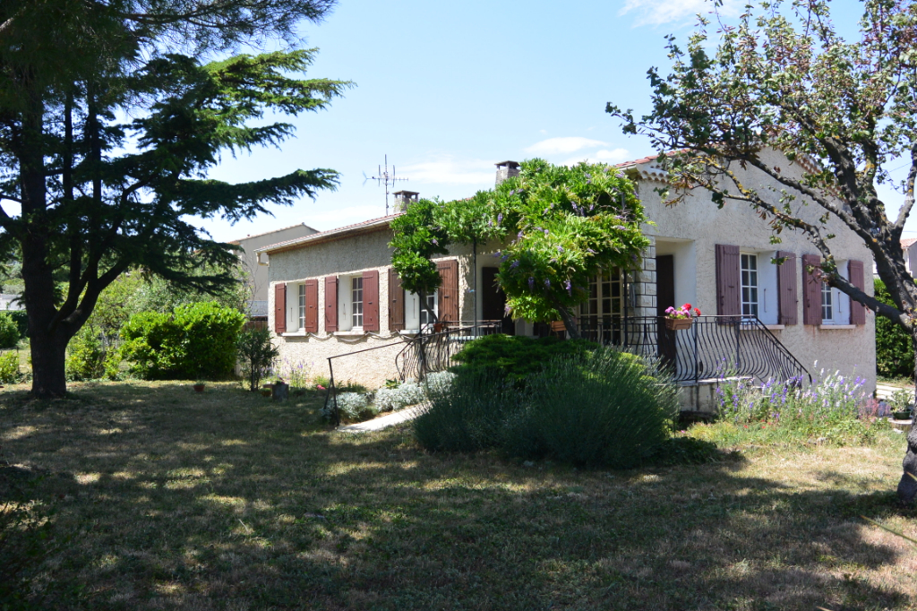 Maison 4 pièce(s) 93 m2 sur 1500 m2 de terrain Maison 4 pièce(s) 93 m2 sur 1500 m2 de terrain
