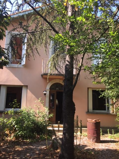 Villa 8 pièce(s) 135 m2 Villa 8 pièce(s) 135 m2