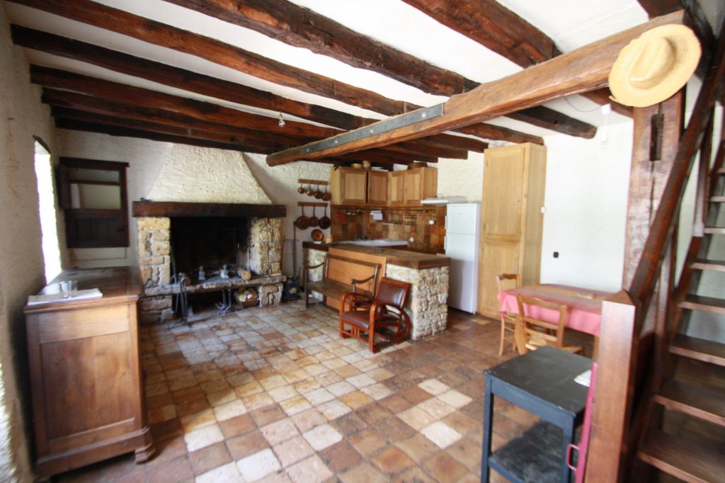 Maison ancienne avec beaucoup de charme à 15 mins de Poitiers Sud Maison ancienne avec beaucoup de charme à 15 mins de Poitiers Sud