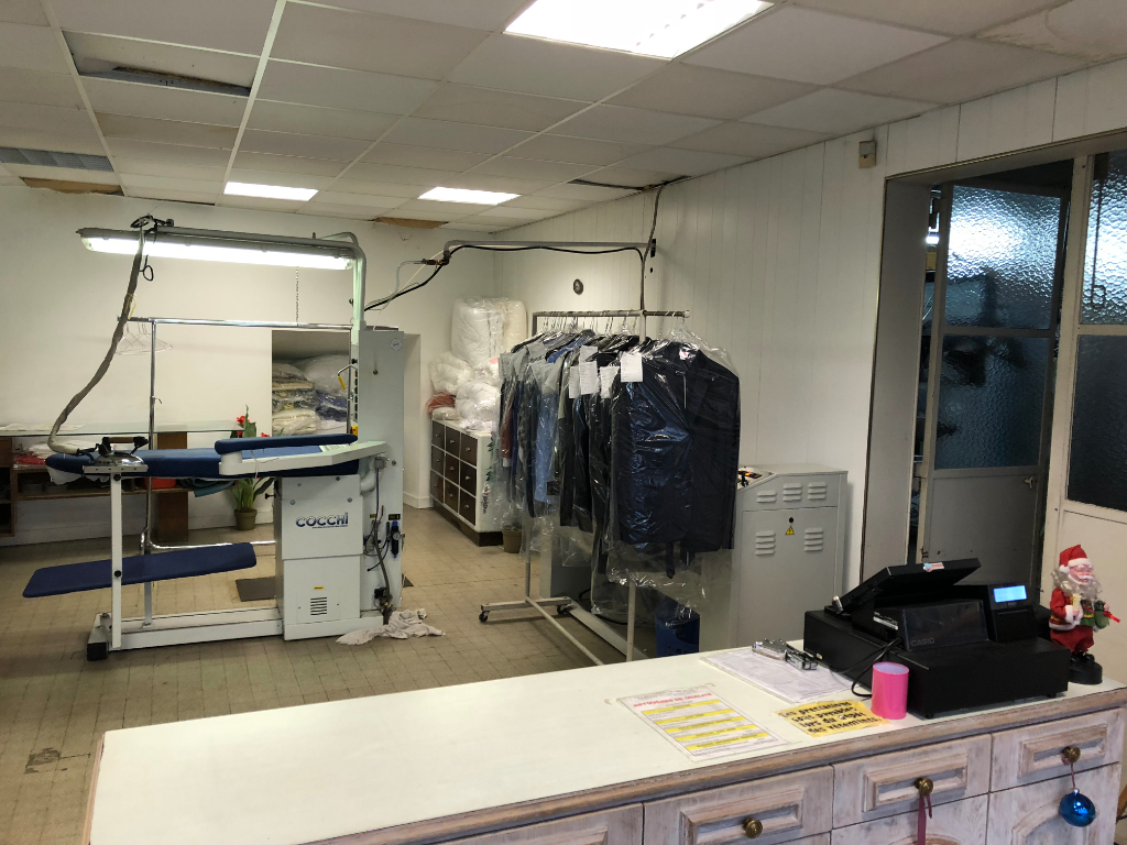 POITIERS PROCHE CENTRE-VILLE LOCAL PROFESSIONNEL LOUE FORTE RENTABILITÉ POITIERS PROCHE CENTRE-VILLE LOCAL PROFESSIONNEL LOUE FORTE RENTABILITÉ