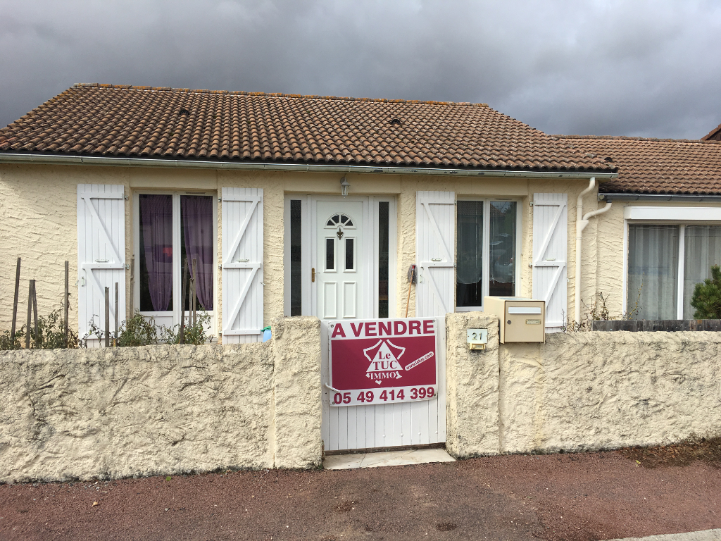 NEUVILLE DE POITOU PLAIN PIED 105M2 3 CHAMBRES 342 M2 DE TERRAIN NEUVILLE DE POITOU PLAIN PIED 105M2 3 CHAMBRES 342 M2 DE TERRAIN