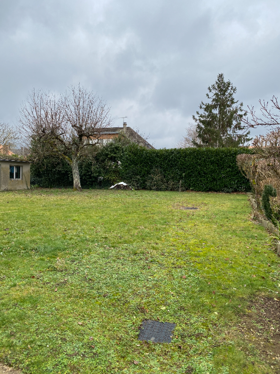 SAINT BENOIT BELLE MAISON SPACIEUSE DE 4 CHAMBRES SUR UN BEAU TERRAIN DE 1000 M² ENVIRON SAINT BENOIT BELLE MAISON SPACIEUSE DE 4 CHAMBRES SUR UN BEAU TERRAIN DE 1000 M² ENVIRON