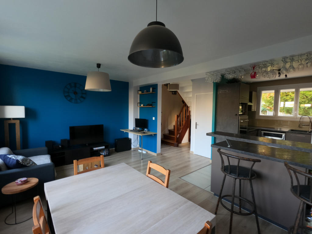 POITIERS MAISON RENOVEE STYLE CONTEMPORAIN SUR 300 M2 DE JARDIN POITIERS MAISON RENOVEE STYLE CONTEMPORAIN SUR 300 M2 DE JARDIN