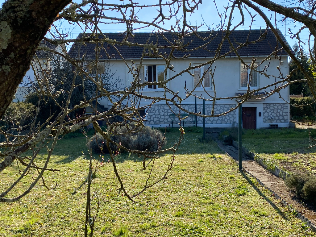 POITIERS QUARTIER OUEST MAISON DE 1958 AVEC STUDIO INDEPENDANT ET BEAU TERRAIN DE 874 M2 PROCHE DES TOUTES LES COMMODITES POITIERS QUARTIER OUEST MAISON DE 1958 AVEC STUDIO INDEPENDANT ET BEAU TERRAIN DE 874 M2 PROCHE DES TOUTES LES COMMODITES