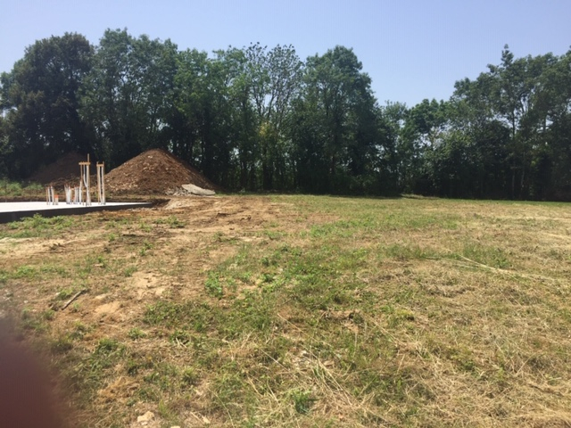 Saintes (17) rive gauche, terrain constructible Saintes (17) rive gauche, terrain constructible