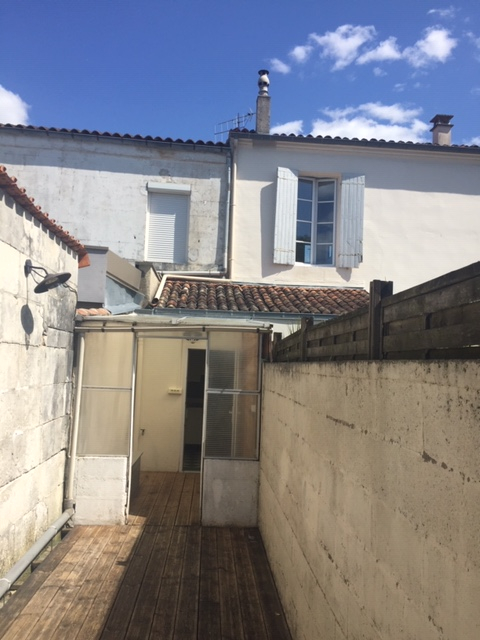 Maison Saintes 3 pièce(s) 55 m2 Maison Saintes 3 pièce(s) 55 m2