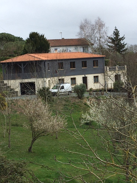 Maison récente à Taillebourg (17) Maison récente à Taillebourg (17)