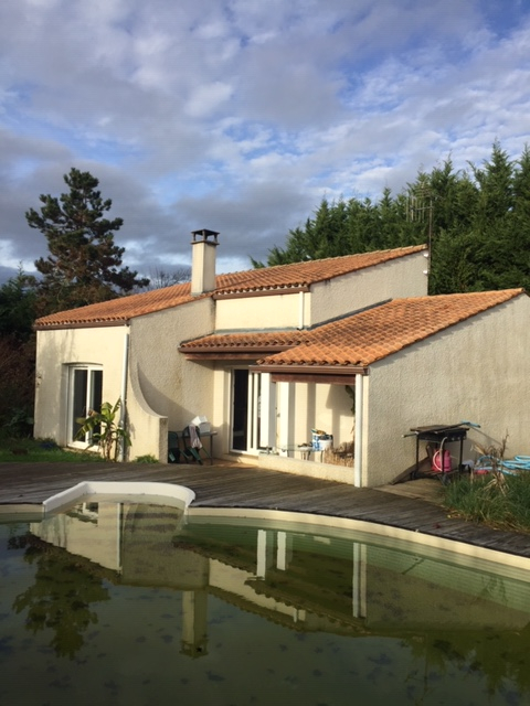Maison à Ecoyeux (17) avec piscine Maison à Ecoyeux (17) avec piscine