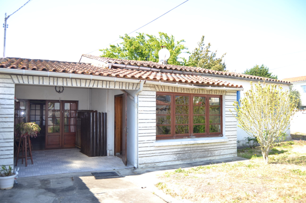 EXCLUSIVITE-Maison de plain pied sur la Rive Droite de SAINTES (17) EXCLUSIVITE-Maison de plain pied sur la Rive Droite de SAINTES (17)