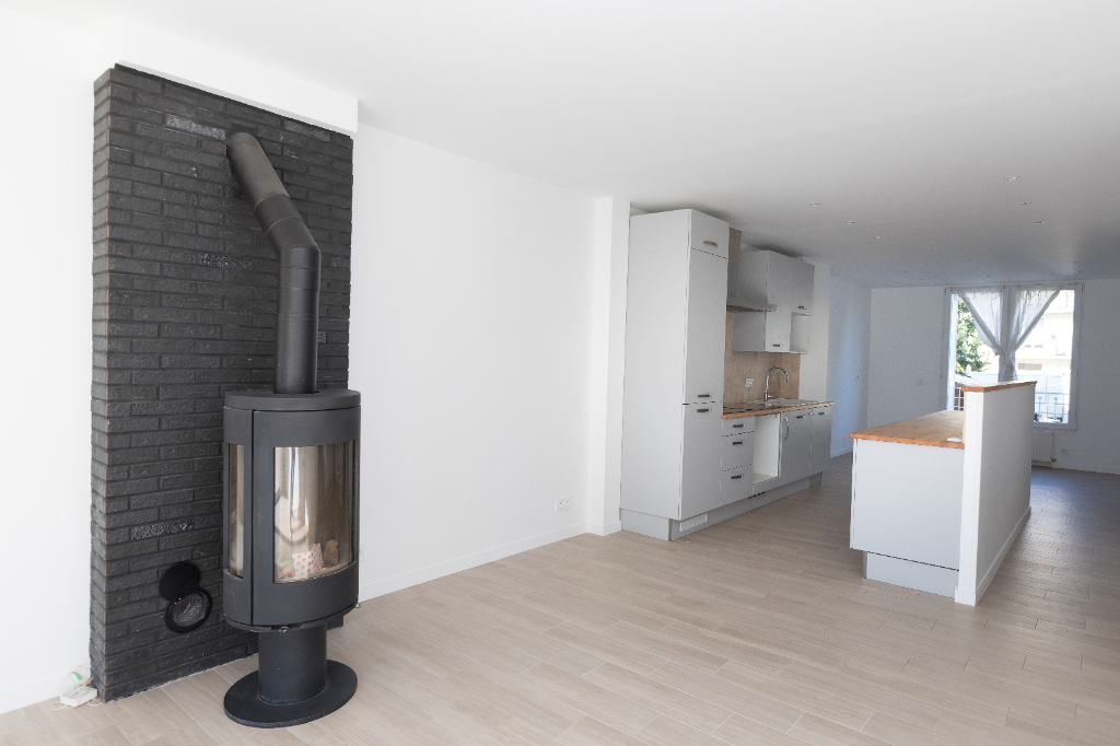 MAISON A VENDRE A SAINT MAUR DES FOSSES MAISON A VENDRE A SAINT MAUR DES FOSSES