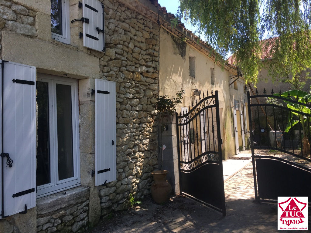 ST GIRONS D'AIGUEVIVES MAISON DE 175 M² ST GIRONS D'AIGUEVIVES MAISON DE 175 M²