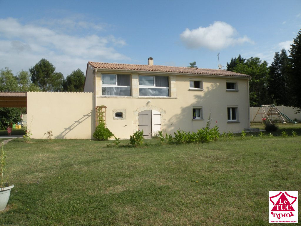 Entre Reignac et Montendre, Maison 160 m2 sur 1 800 m² Entre Reignac et Montendre, Maison 160 m2 sur 1 800 m²
