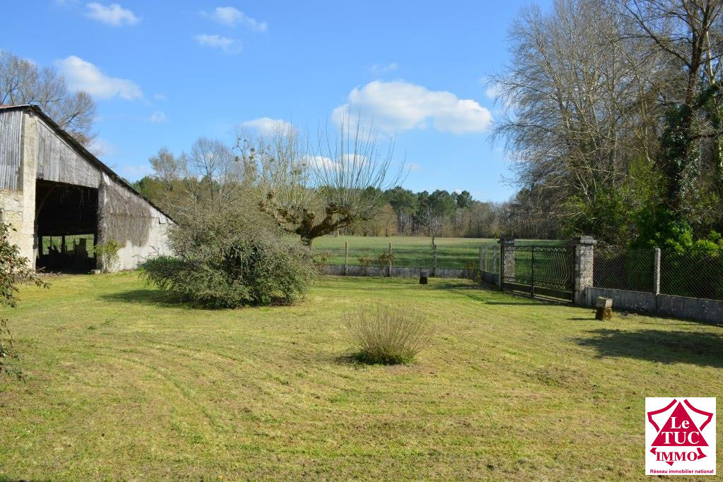CARTELEGUE Maison 200 m² de 7 pièces sur terrain clos et arboré CARTELEGUE Maison 200 m² de 7 pièces sur terrain clos et arboré