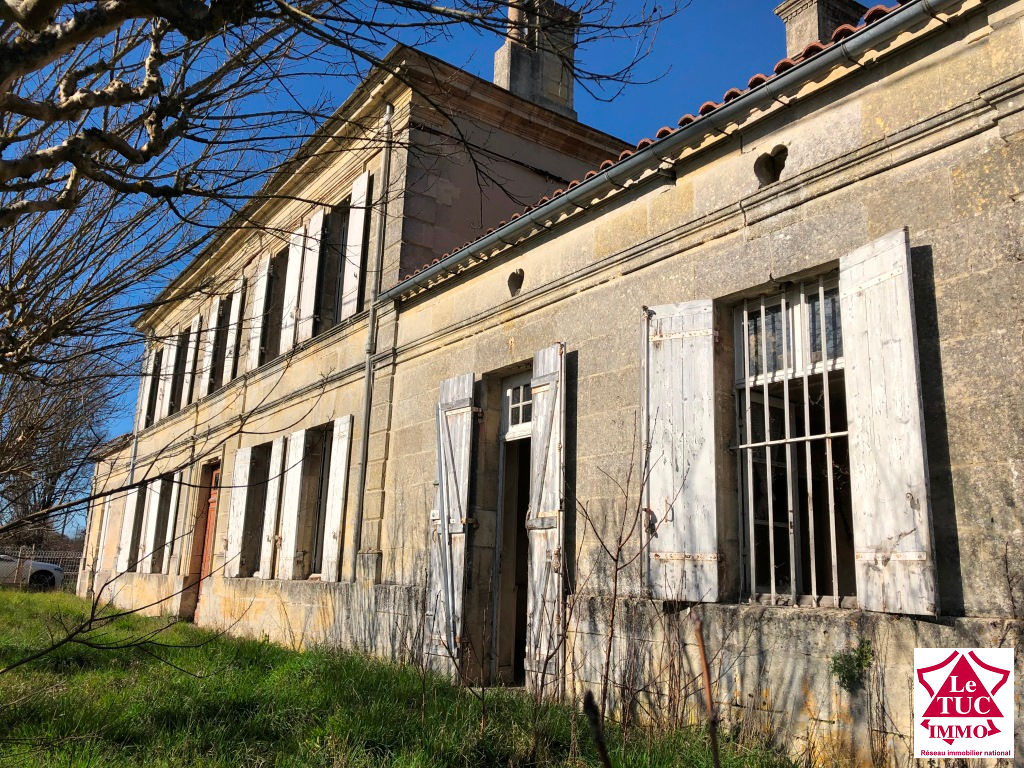ST CHRISTOLY DE BLAYE MAISON PIERRE ST CHRISTOLY DE BLAYE MAISON PIERRE