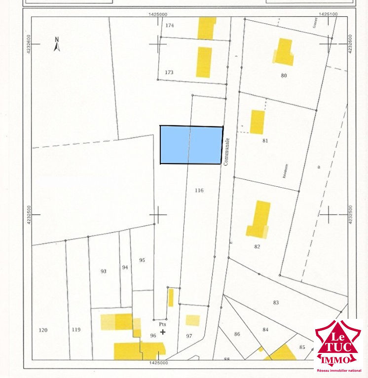 REIGNAC Terrain à bâtir d'environ 888 m² REIGNAC Terrain à bâtir d'environ 888 m²