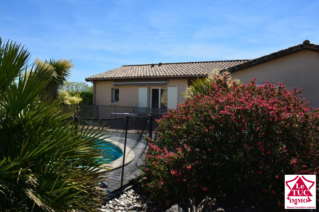 Maison Bayon Sur Gironde 4 pièce(s) 115 m2 Maison Bayon Sur Gironde 4 pièce(s) 115 m2