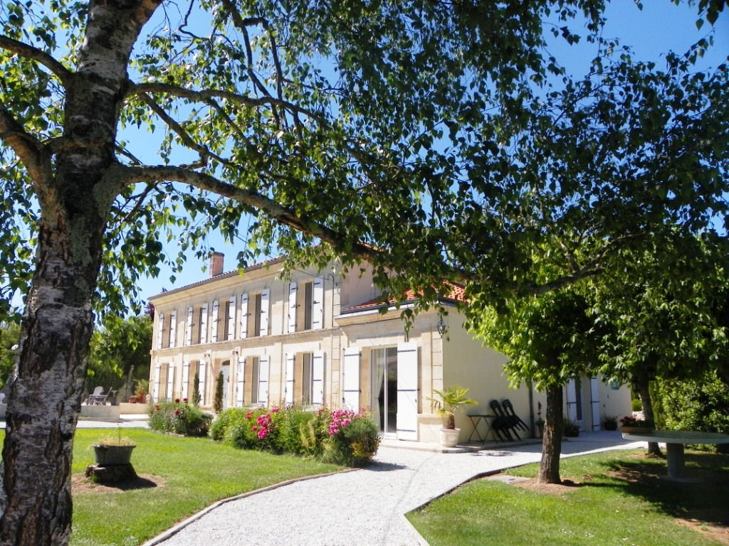 ST CHRISTOLY GIRONDINE 300M² avec PISCINE ST CHRISTOLY GIRONDINE 300M² avec PISCINE
