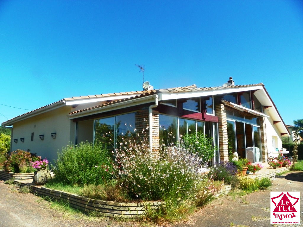 MAISON LANDAISE PROCHE ST SAVIN MAISON LANDAISE PROCHE ST SAVIN