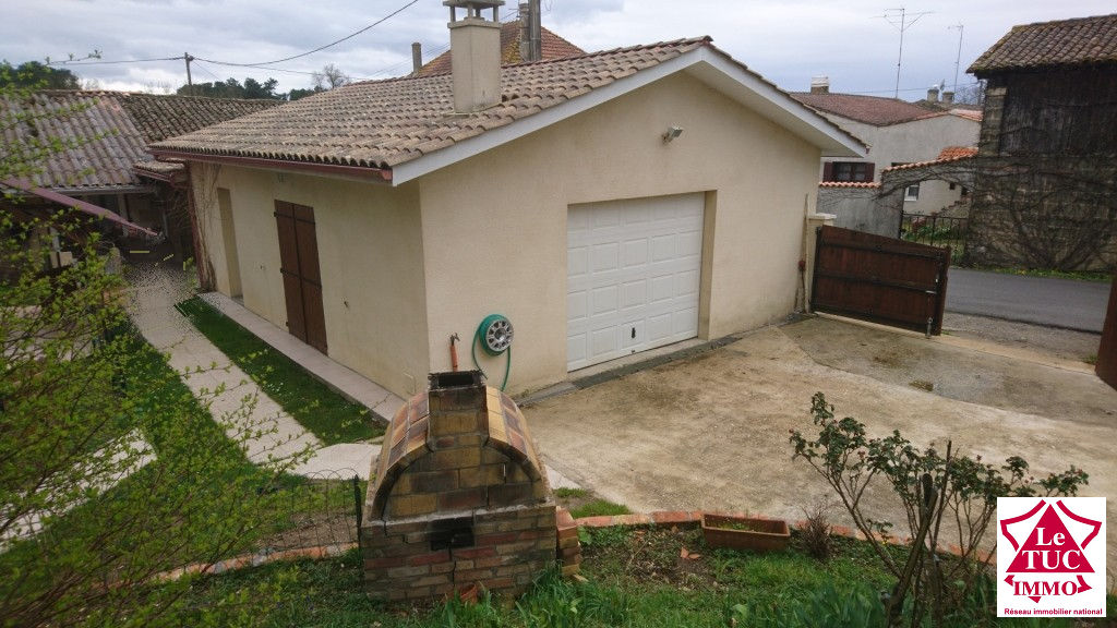 MARCILLAC Dépendance 80 m² sur 462 m² MARCILLAC Dépendance 80 m² sur 462 m²