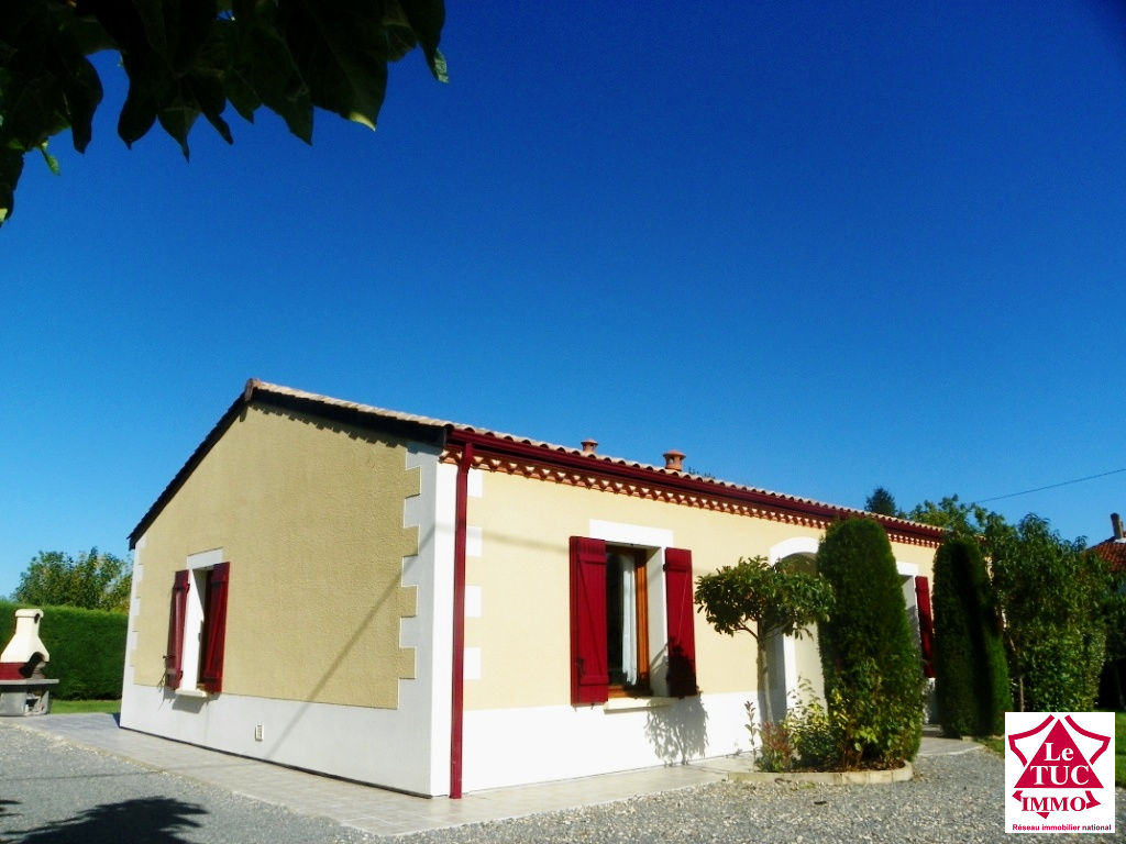 MAISON IGC SAINT YZAN DE SOUDIAC MAISON IGC SAINT YZAN DE SOUDIAC