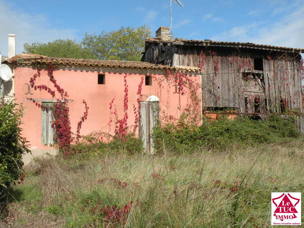 MARCILLAC Maison en pierres 115 m² sur 745 m² MARCILLAC Maison en pierres 115 m² sur 745 m²