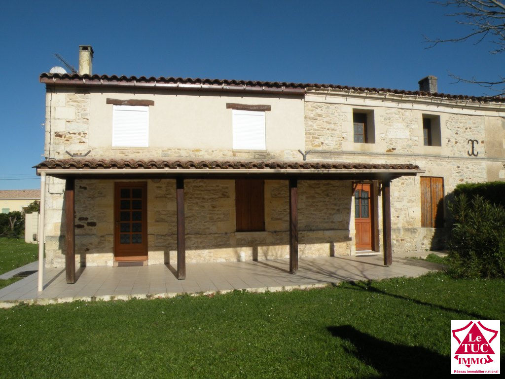 REIGNAC Maison 135 m² sur 3206 m² avec dépendances REIGNAC Maison 135 m² sur 3206 m² avec dépendances