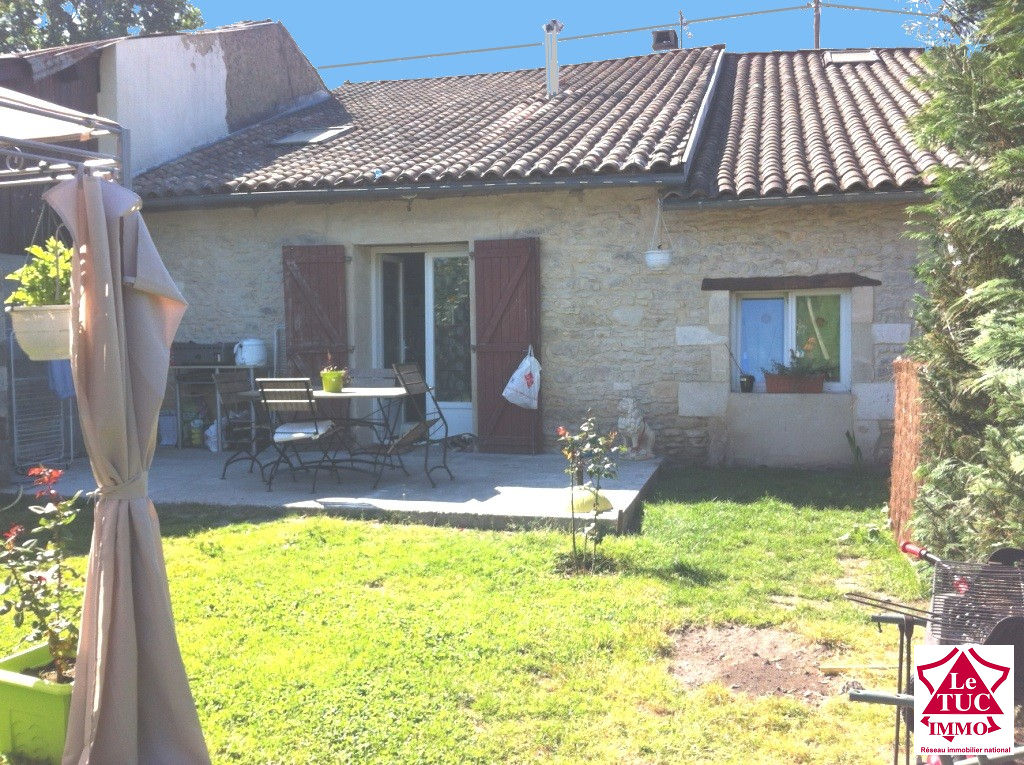 BRAUD ET ST LOUIS Maison 115 m² 4 chambres sur 10 850 m² BRAUD ET ST LOUIS Maison 115 m² 4 chambres sur 10 850 m²