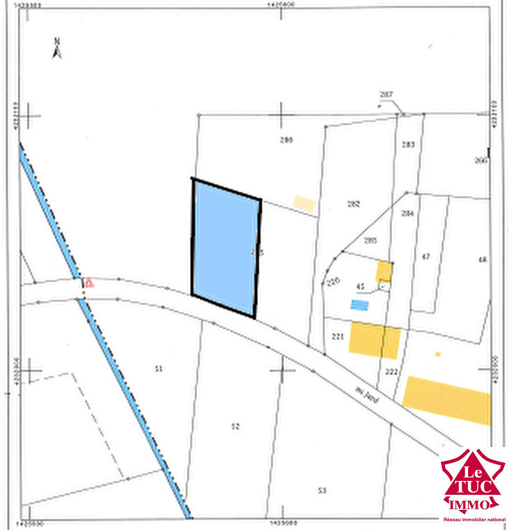 REIGNAC Terrain à bâtir de 1 112 m² REIGNAC Terrain à bâtir de 1 112 m²